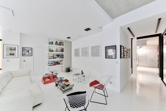 découvrez l'élégance et la simplicité du style scandinave, une tendance de décoration qui allie fonctionnalité et esthétisme, en mettant en valeur des lignes épurées, des couleurs douces et des matériaux naturels pour créer un intérieur chaleureux et accueillant.
