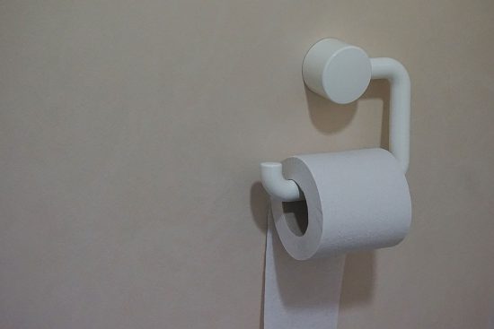 découvrez les toilettes suspendues, une solution élégante et pratique pour optimiser l'espace de votre salle de bain. esthétiques et faciles à nettoyer, elles offrent un design moderne tout en améliorant l'hygiène. transformez votre salle de bain avec des équipements performants et tendance.