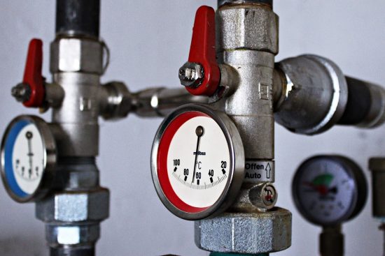 découvrez les avantages du chauffage par le sol, une solution moderne et efficace pour un confort thermique inégalé dans votre intérieur. profitez d'une chaleur douce et homogène, tout en optimisant votre consommation d'énergie.