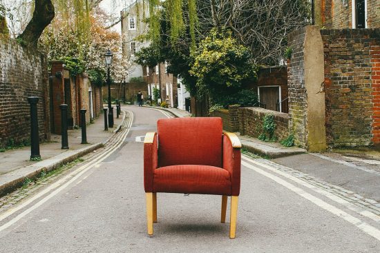 découvrez notre sélection de chaises ergonomiques conçues pour améliorer votre confort au travail et favoriser une posture saine. idéales pour le bureau ou le télétravail, nos chaises allient design moderne et soutien optimal.