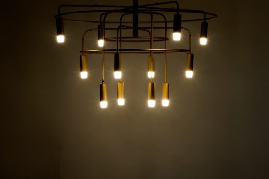 découvrez l'art du design d'éclairage, alliant esthétisme et fonctionnalité pour sublimer vos espaces. explorez des créations modernes et innovantes qui transformeront votre intérieur en un lieu inspirant.