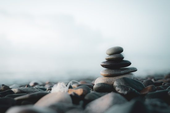 découvrez l'art de la sérénité avec zen, un voyage vers la paix intérieure et le bien-être. plongez dans des pratiques apaisantes et des conseils inspirants pour harmoniser votre esprit et votre corps.