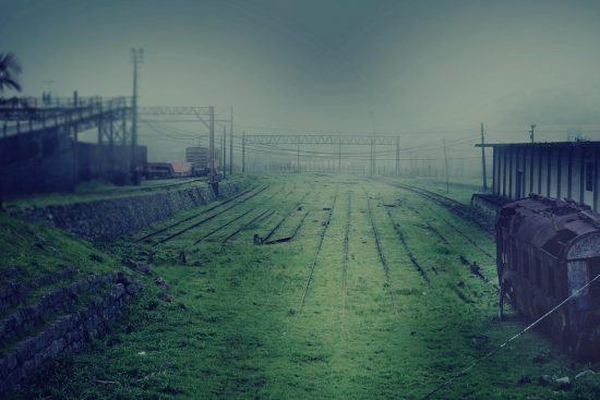 découvrez notre collection unique de décor post-apocalyptique, où des éléments inspirés de l'univers dystopique s'intègrent parfaitement à votre intérieur. transformez votre espace avec des pièces alliant créativité et fonctionnalité, pour une ambiance mystérieuse et captivante.
